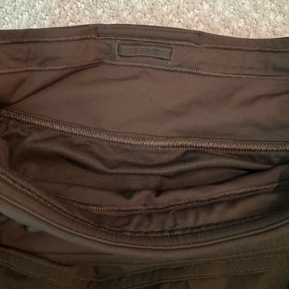 Lululemon Size 4 shorts, dark olive green - Picture 3 of 4